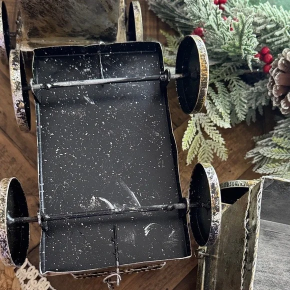 Vintage Metal Train Decor - Picture 6 of 13